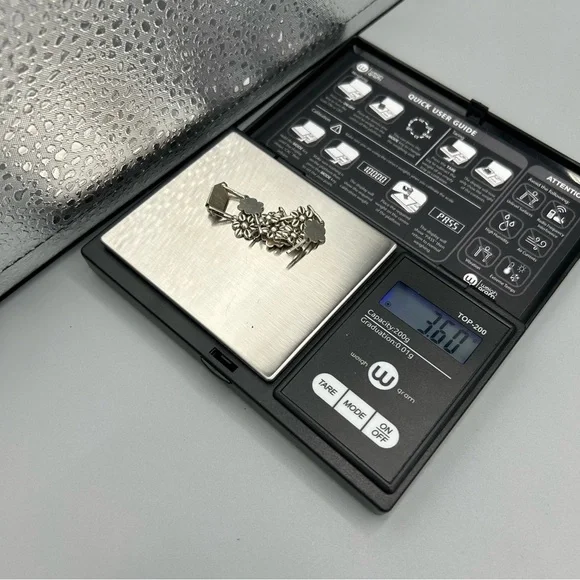 Vintage Silver Floral Link Bracelet | Mid Century Flower Bracelet - Picture 6 of 6